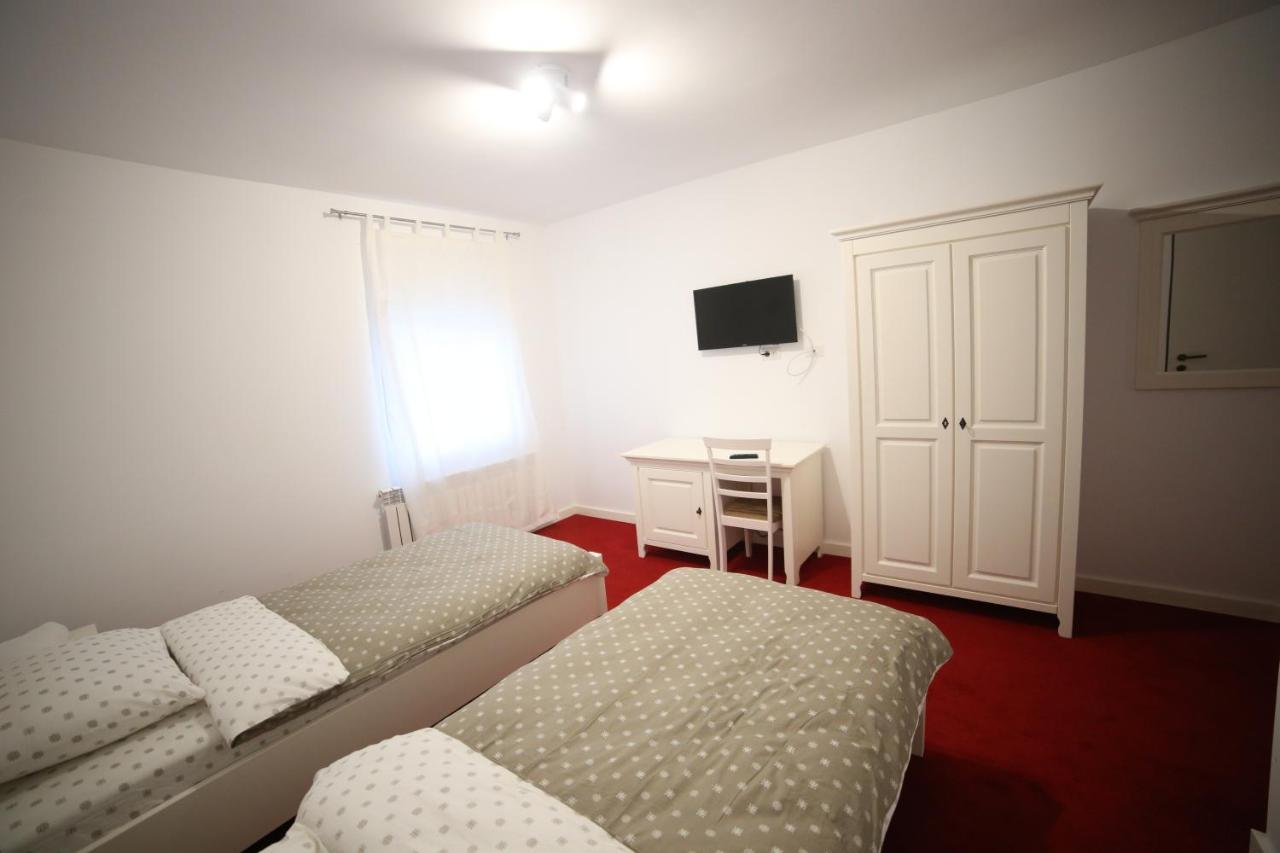 Fresh Accommodation Rădăuţi Extérieur photo