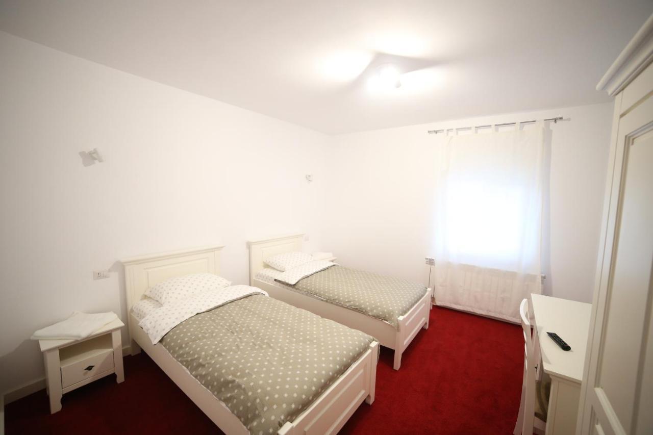 Fresh Accommodation Rădăuţi Extérieur photo